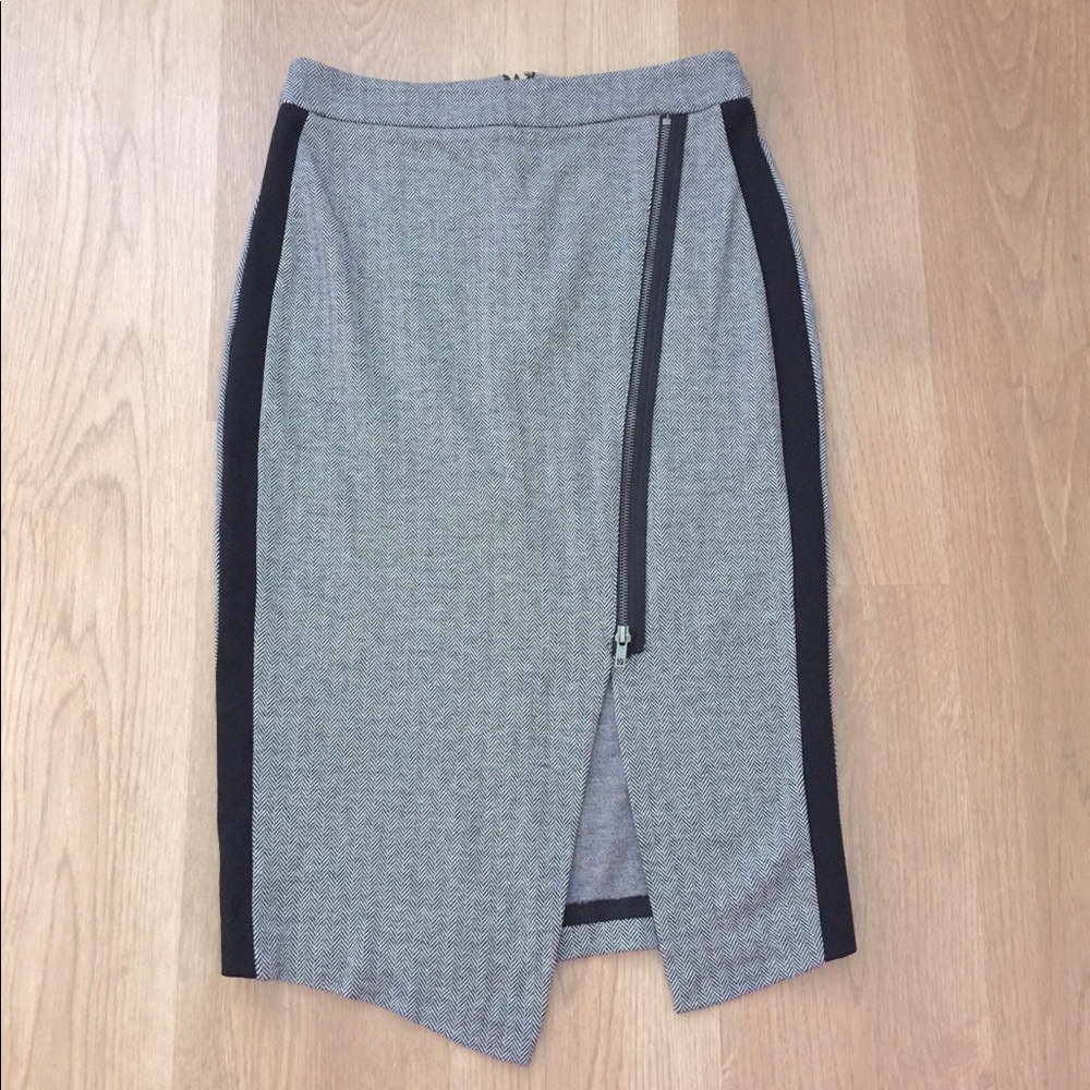EUC Worthington Black & White Pencil Skirt, Sise 4